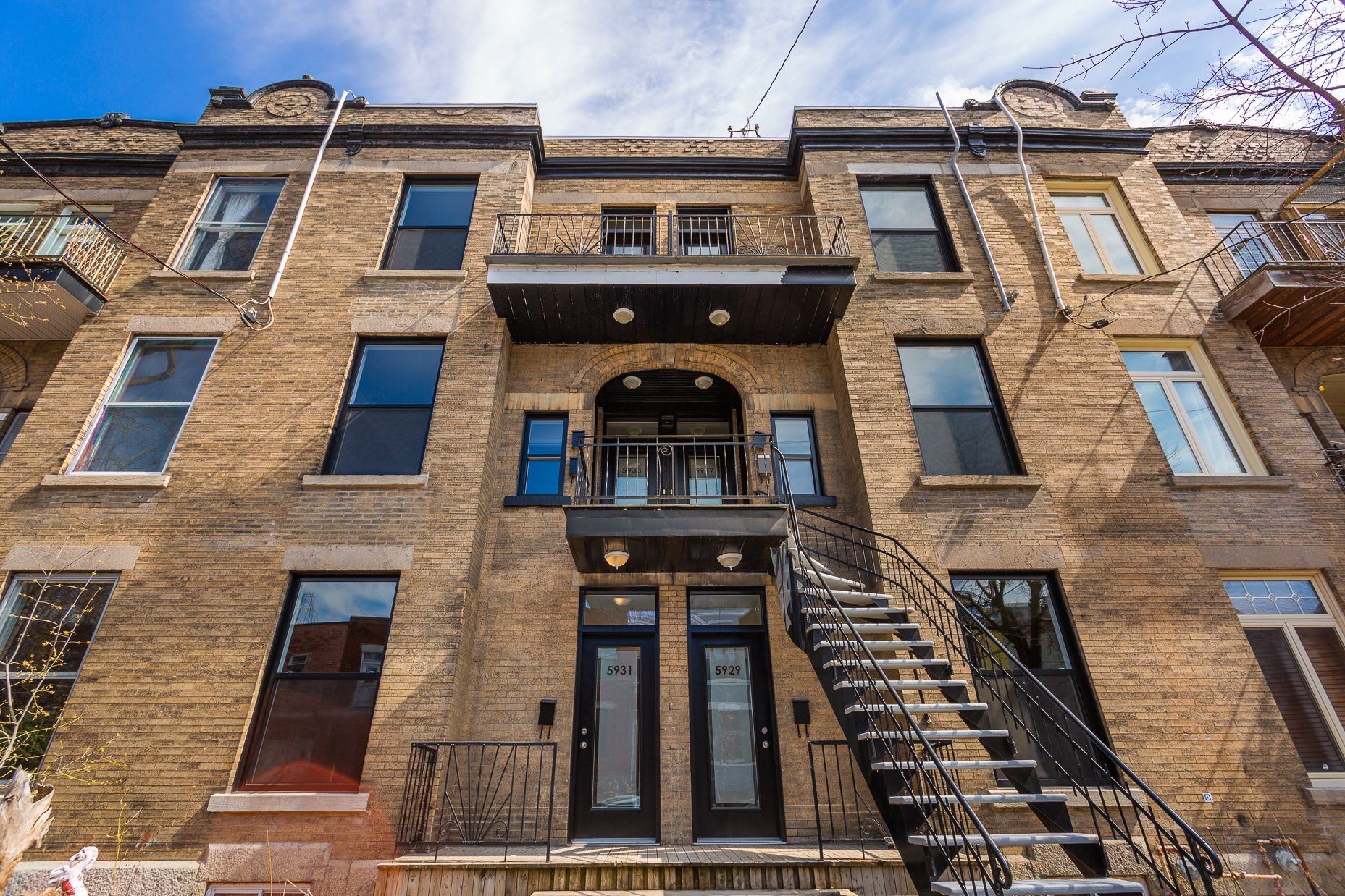 5925-5935, Rue Jeanne-Mance - Photo1