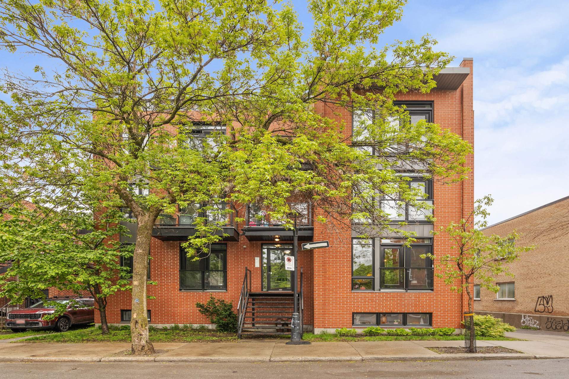 2250, Rue Aylwin, APT 102 - Photo1