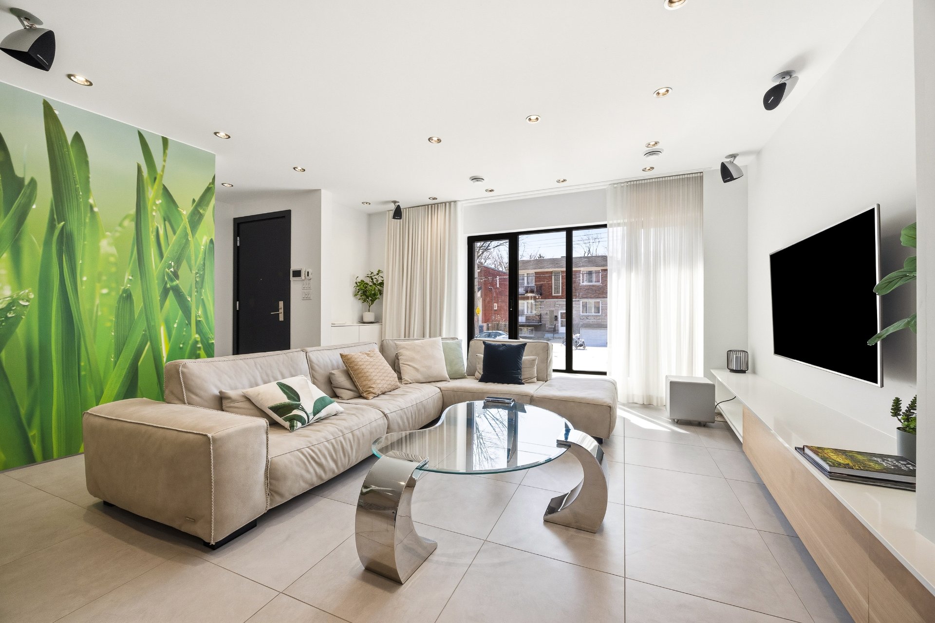 137, Av. Westminster N., APT B - Photo1