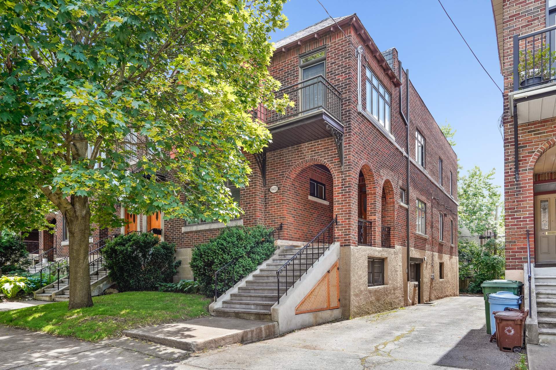 5602, Av. de Canterbury - Photo1