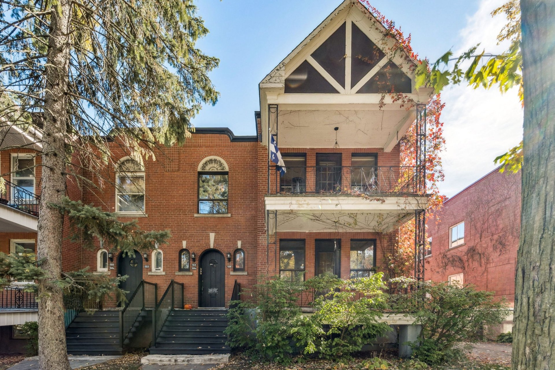 154-156, Av. Willowdale - Photo1