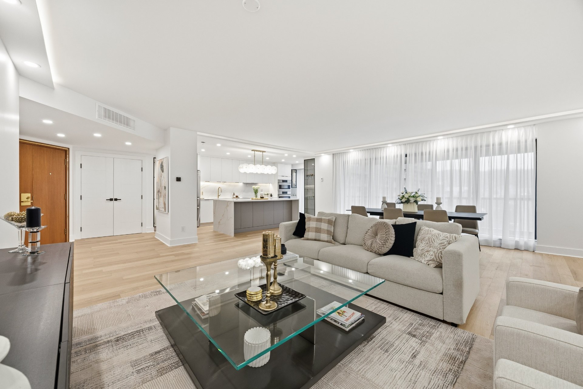6111, Av. du Boisé, APT 11L - Photo1