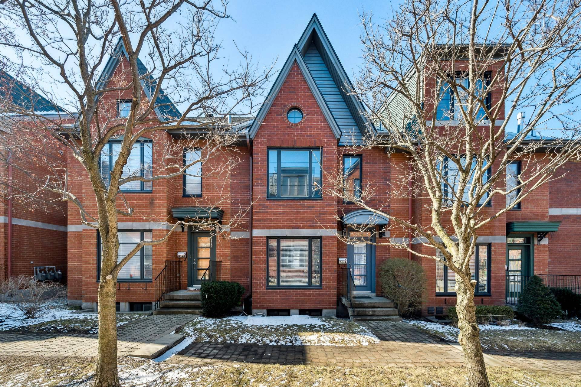 2424, Av. Brookfield - Photo1