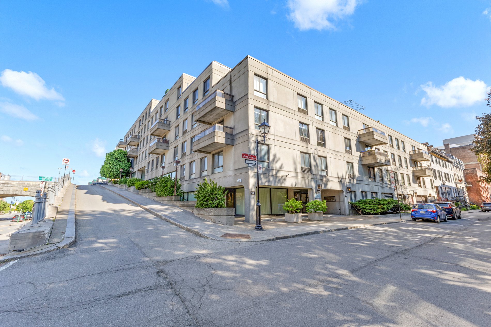 460, Rue du Champ-de-Mars, APT 301 - Photo1