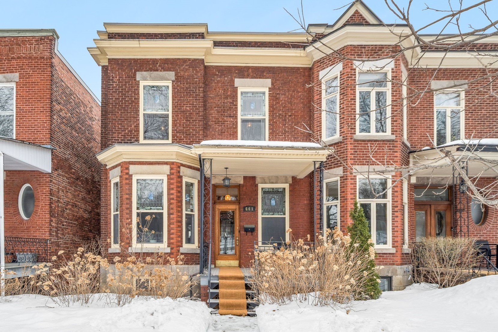 661, Av. Rockland - Photo1