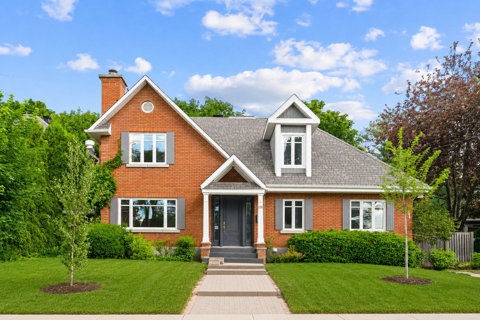 136, Av. Hickson - Photo1