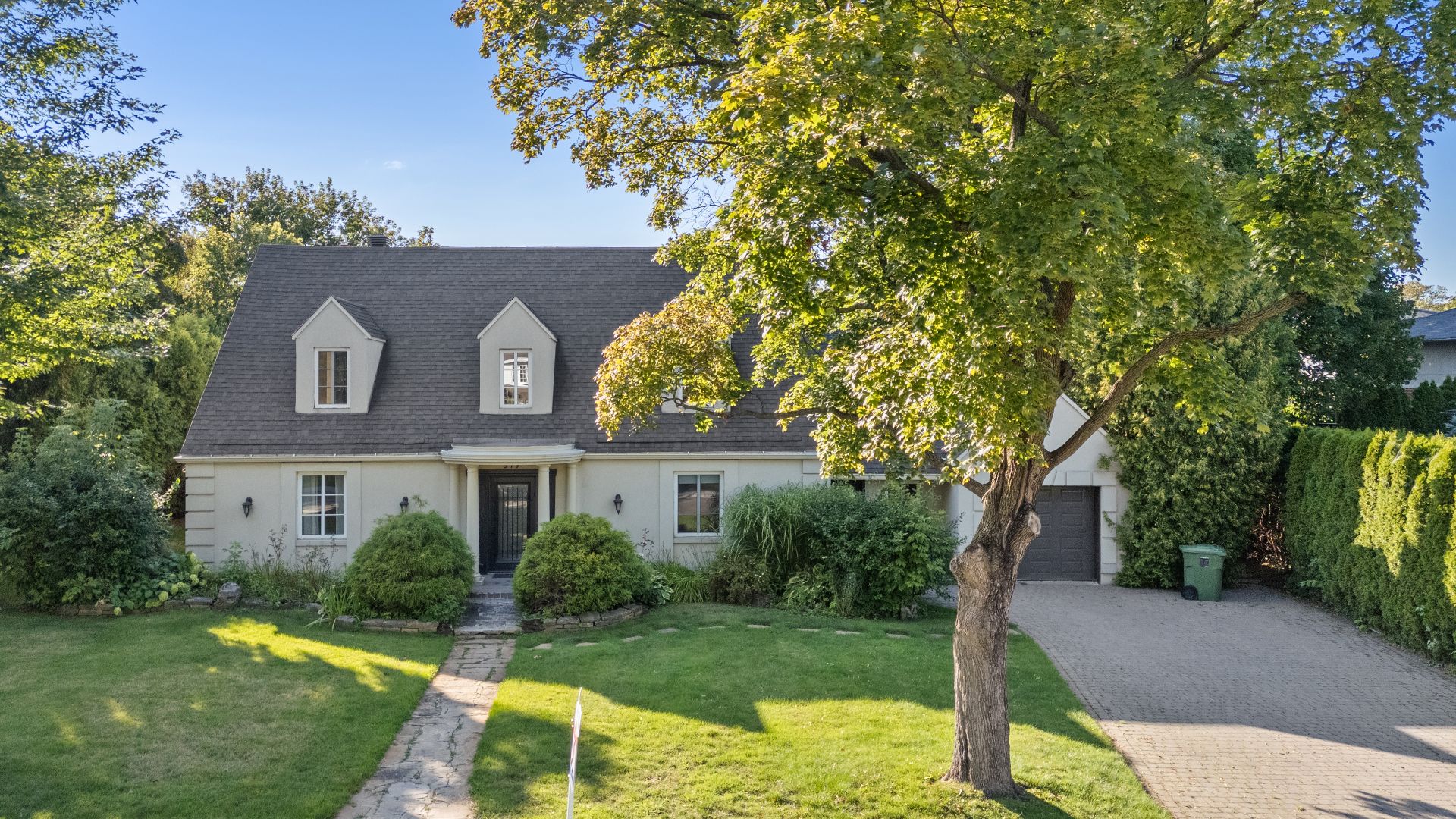 519, Av. Lazard - Photo1